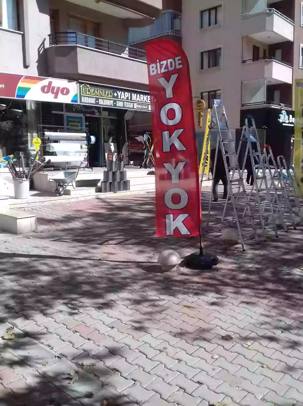 bizde-yok-yok-olta-bayragi